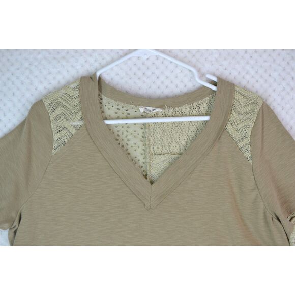 Miss Me Women's Large Tan V-Neck Short Sleeve Blouse - Picture 2 of 14